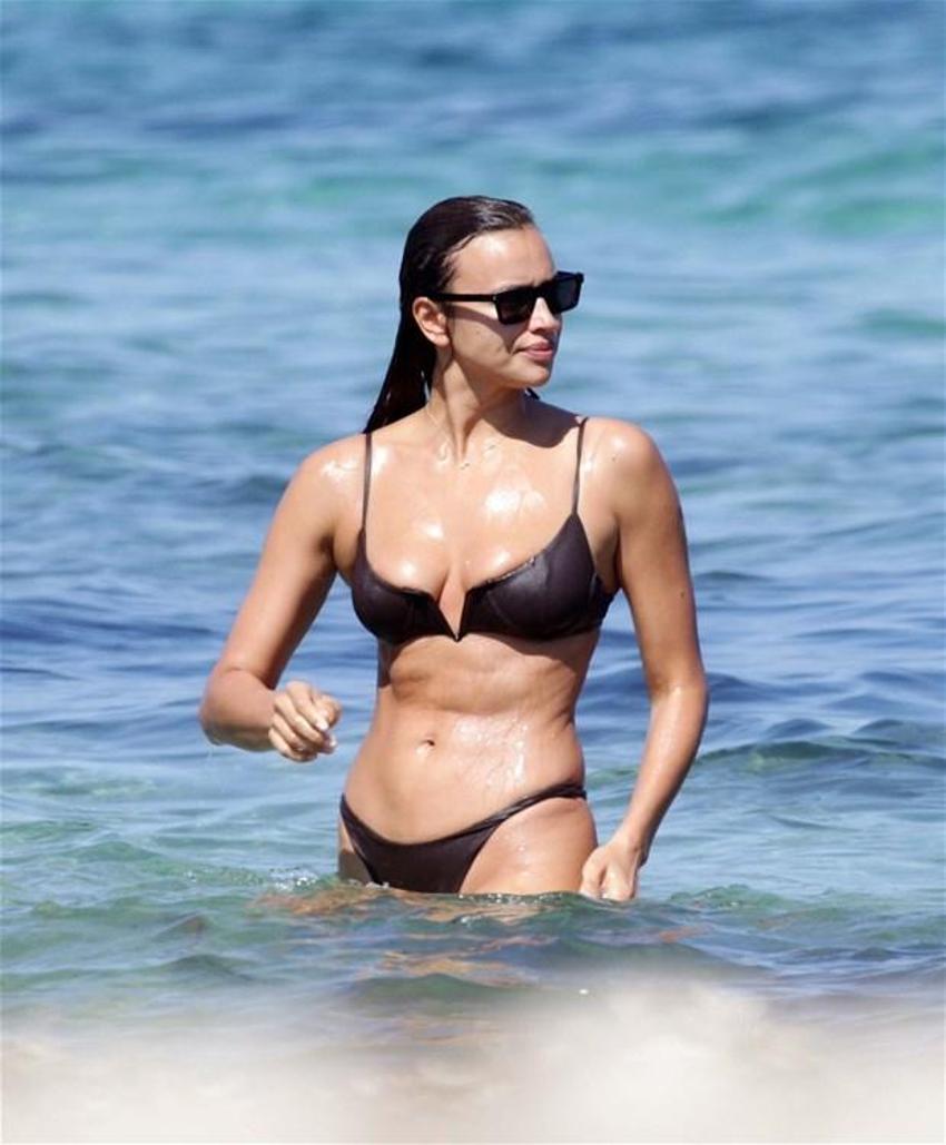 Irina Shayk ve Şeyma Subaşı'nın eski aşkı Guido Senia tatilde
görüntülendi!