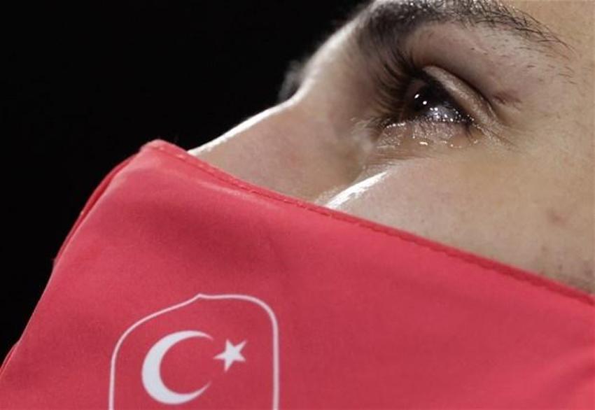 Gece 04.00'te ameliyata alındı 2,5 ay sonra Tokyo'da tarih yazdı! Busenaz Sürmeneli'nin başarı hikayesi alkış topladı