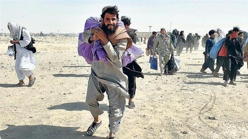 Dünyanın gözü orada, Kunduz da düştü! Taliban durmuyor, ABD vurmaya başladı...
