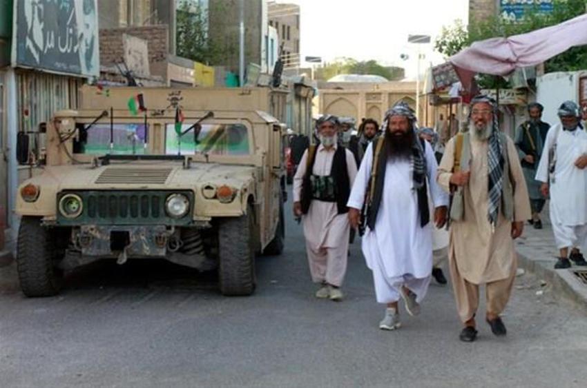 Dünyanın gözü orada, Kunduz da düştü! Taliban durmuyor, ABD vurmaya başladı...