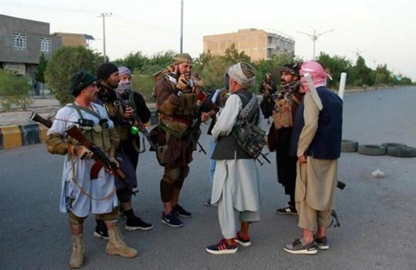 Dünyanın gözü orada, Kunduz da düştü! Taliban durmuyor, ABD vurmaya başladı...