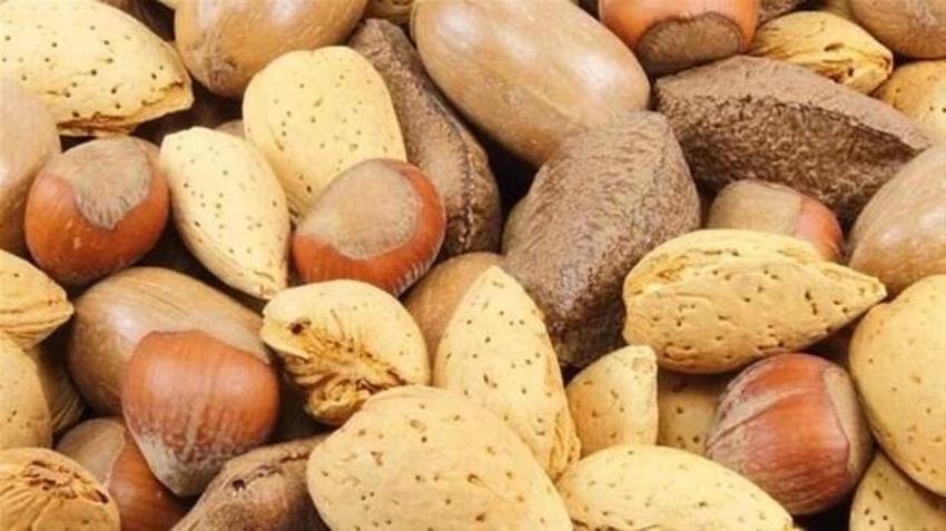 Saçların dökülmesini önlüyor ve büyümelerini sağlıyor... 10 süper besin...