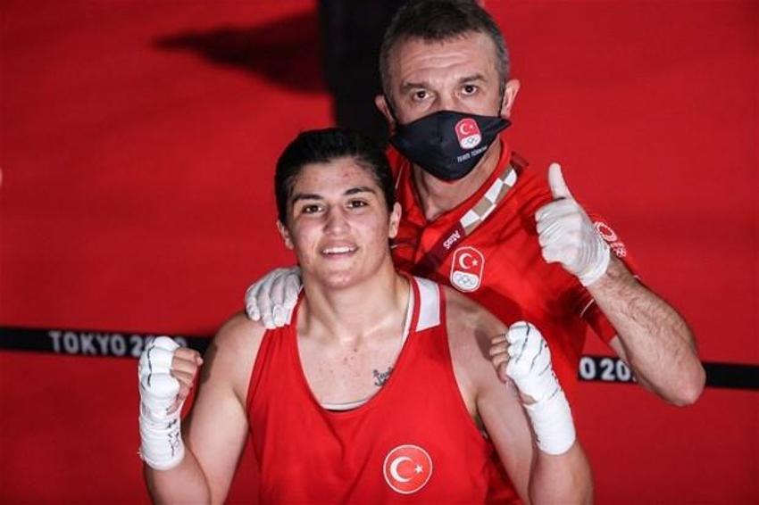 Busenaz Sürmeneli'nin altın madalyasına Ugandalı hakem damgası! Verdiği puan ortaya çıkınca...