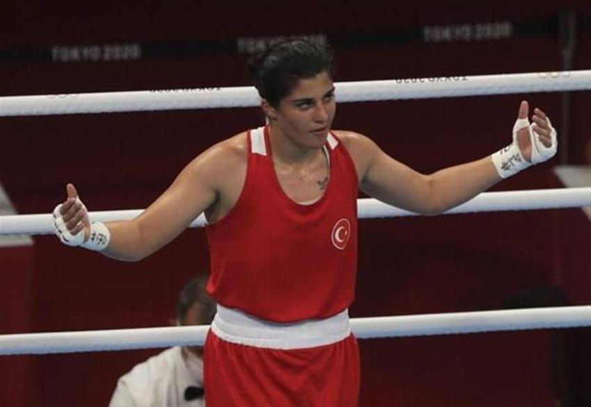 Busenaz Sürmeneli'nin altın madalyasına Ugandalı hakem damgası! Verdiği puan ortaya çıkınca...