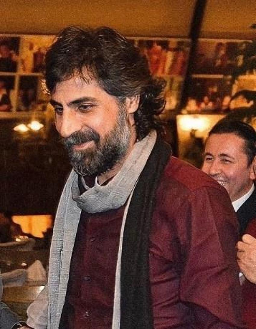Kurtlar Vadisi'nin Abhülhey'i şaşırttı! İşte ünlü oyuncu Kenan Çoban'ın son hâli...
