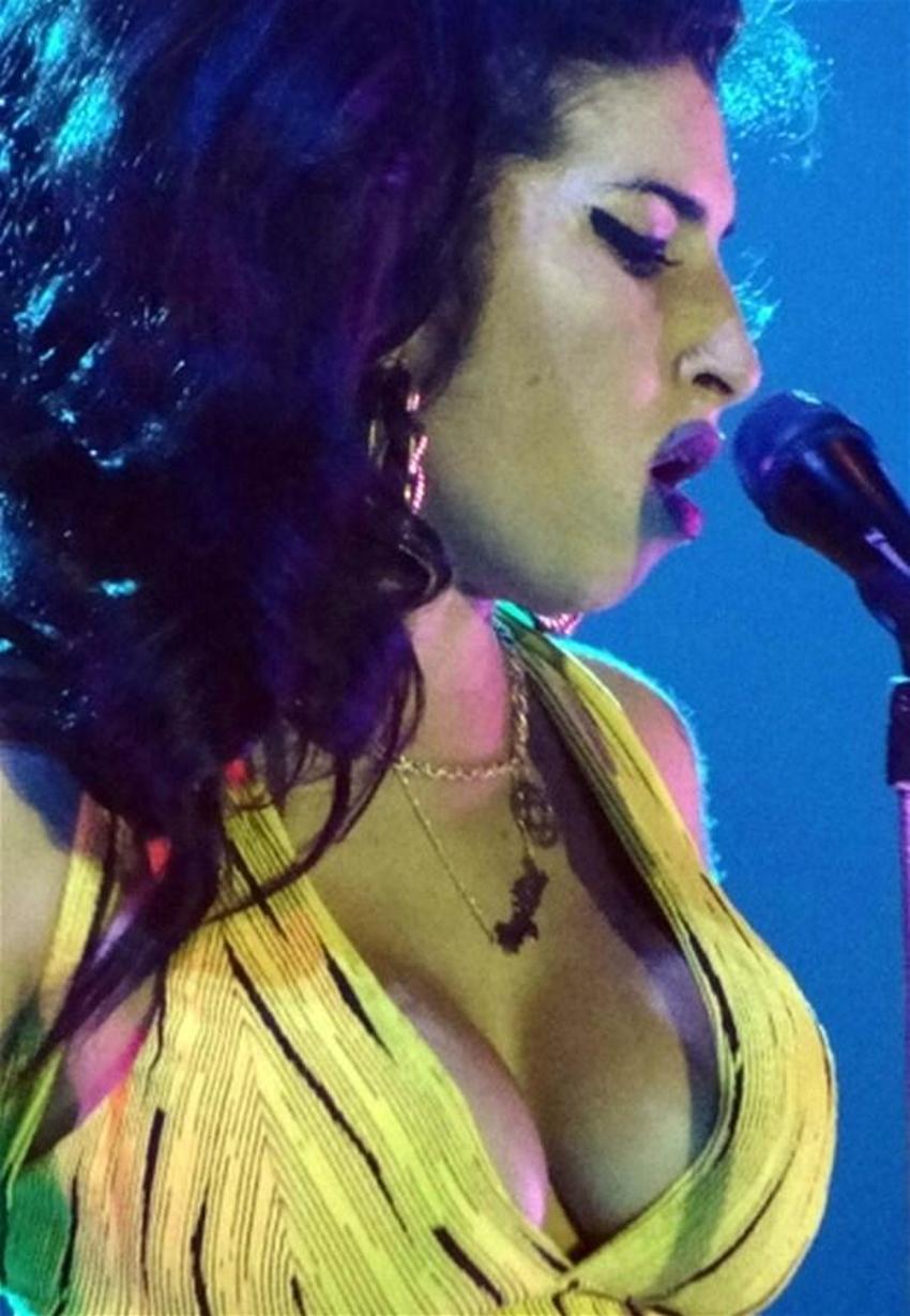 Amy Winehouse hakkında flaş açıklama: 36 gün boyunca hiçbir şey yemeyip öldü