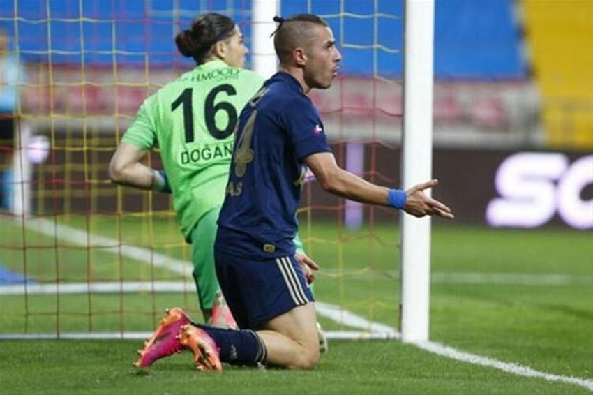 İşte Fenerbahçe'de transfer tahtasını açacak futbolcu! Juninho 10 milyon euro'yu gözden çıkarmak zorunda