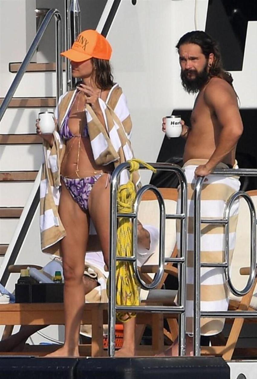 Heidi Klum ve eşi lüks teknede romantik anlar yaşadı! Görüntülendiklerini fark edince...
