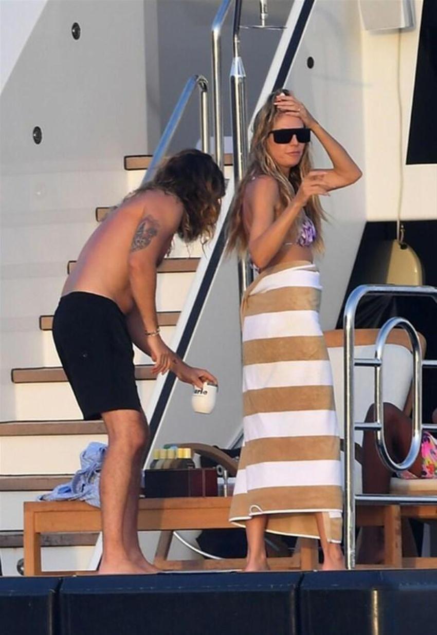 Heidi Klum ve eşi lüks teknede romantik anlar yaşadı! Görüntülendiklerini fark edince...