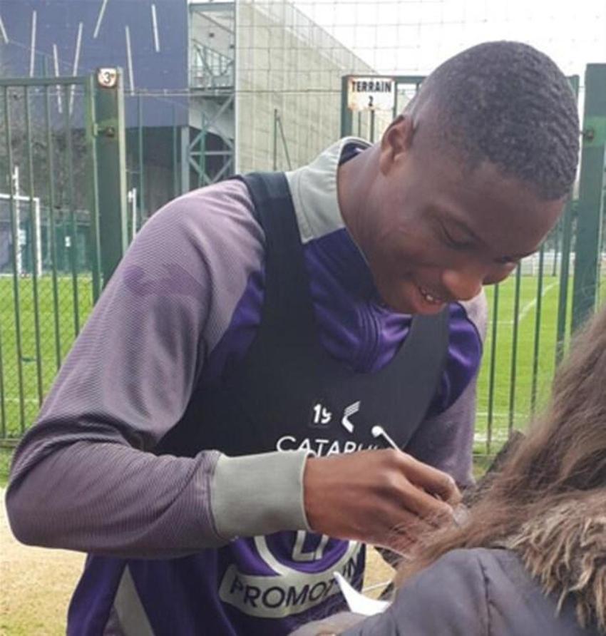 Son dakika gelişmesi! Luyindama olmadı işte Galatasaray'ın yeni stoper transferi! Comolli...