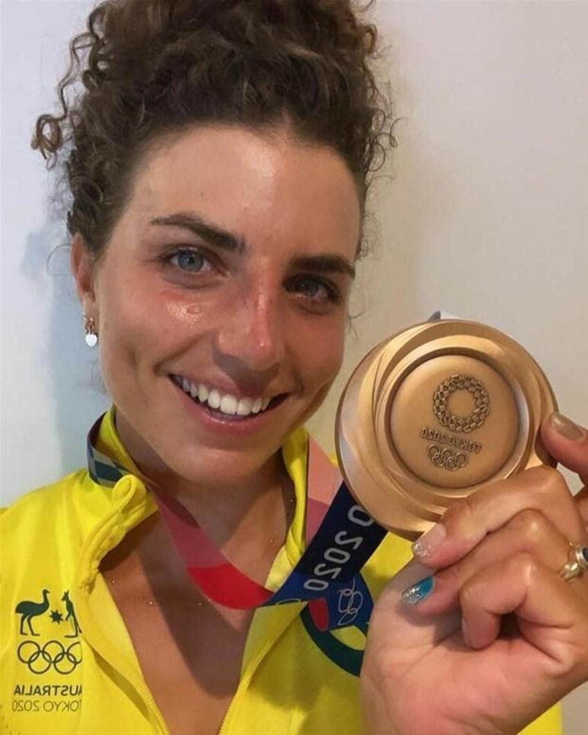 Tokyo 2020 Olimpiyat Oyunları'nda görülmemiş olay! Avustralyalı kadın sporcu prezervatifle onardı altın madalya kazandı...