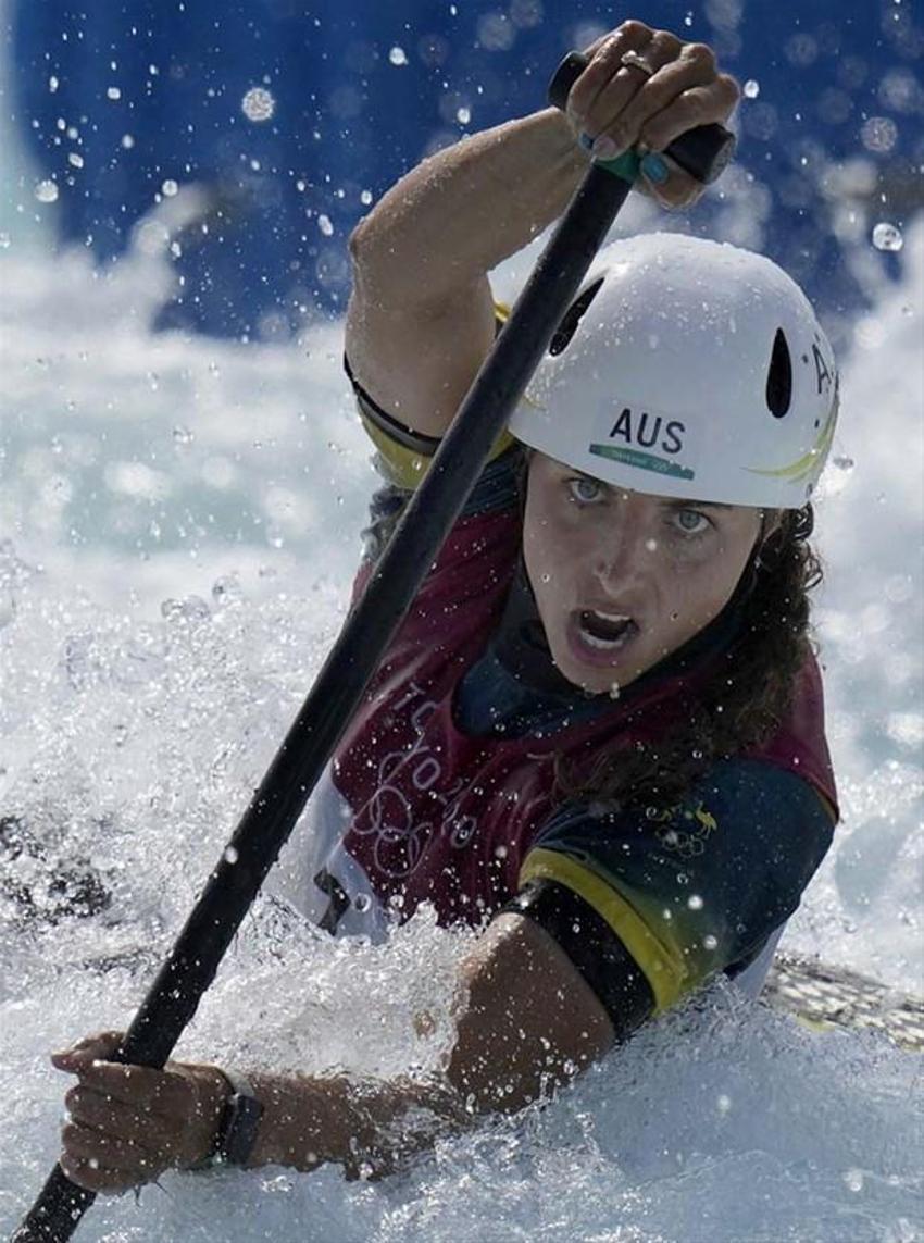 Tokyo 2020 Olimpiyat Oyunları'nda görülmemiş olay! Avustralyalı kadın sporcu prezervatifle onardı altın madalya kazandı...