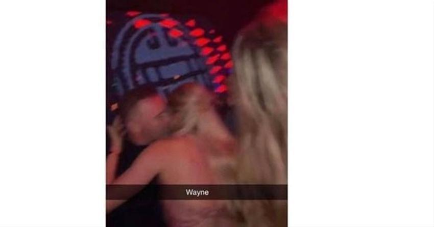 Wayne Rooney'in partisi olaylı bitti! Evli futbolcu fotoğrafları internete düşünce...
