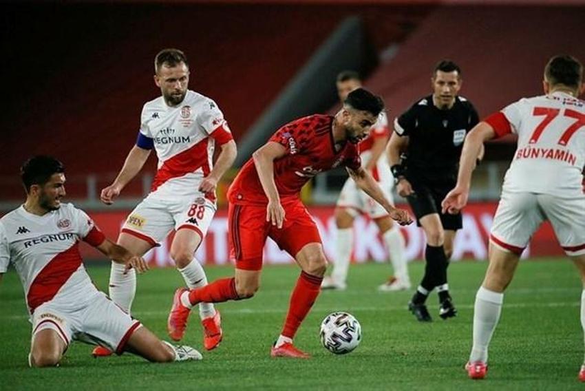 PSV Galatasaray maçından sonra şok eden gerçeği açıkladı! '350 bin euro kazanan oyuncu Cimbom'u perişan etti'