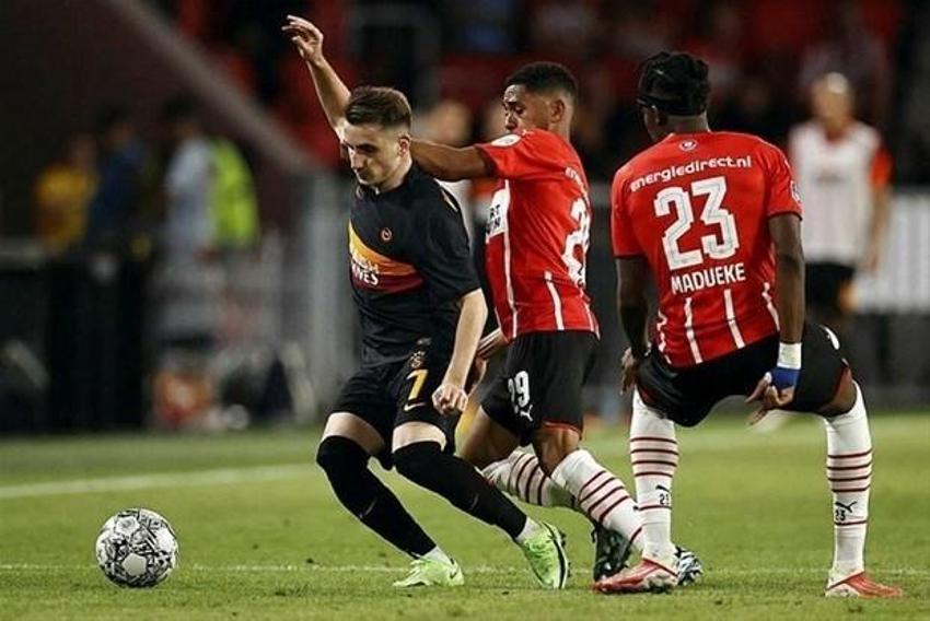 PSV Galatasaray maçı bitti Fatih Terim'i hedef tahtasına koydu! 'Psikolog değilim ama...'