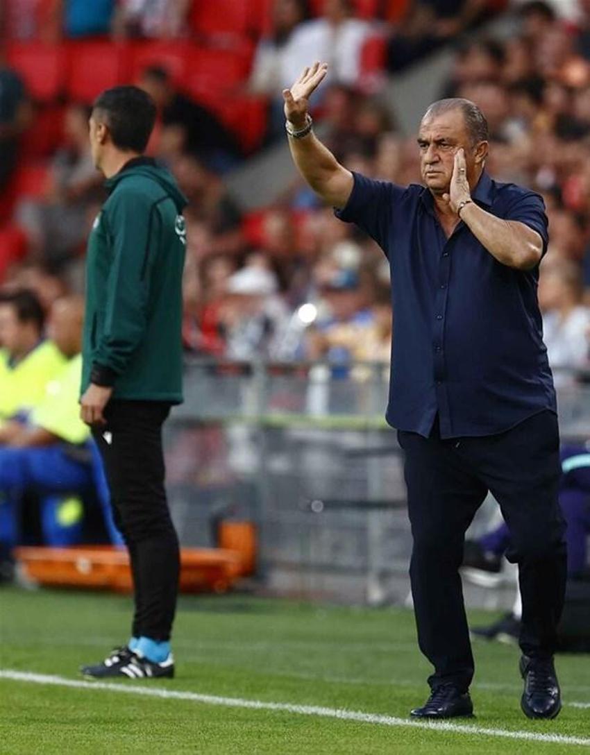 PSV Galatasaray maçından sonra Ahmet Çakar'dan Fatih Terim'e sert gönderme! 'Hollanda 4.lig takımı gibiydiniz'