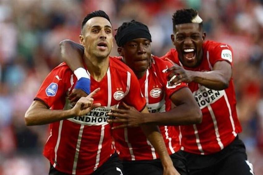 PSV - Galatasaray maçına Muslera'nın yaptığı hatalar damga vurdu!