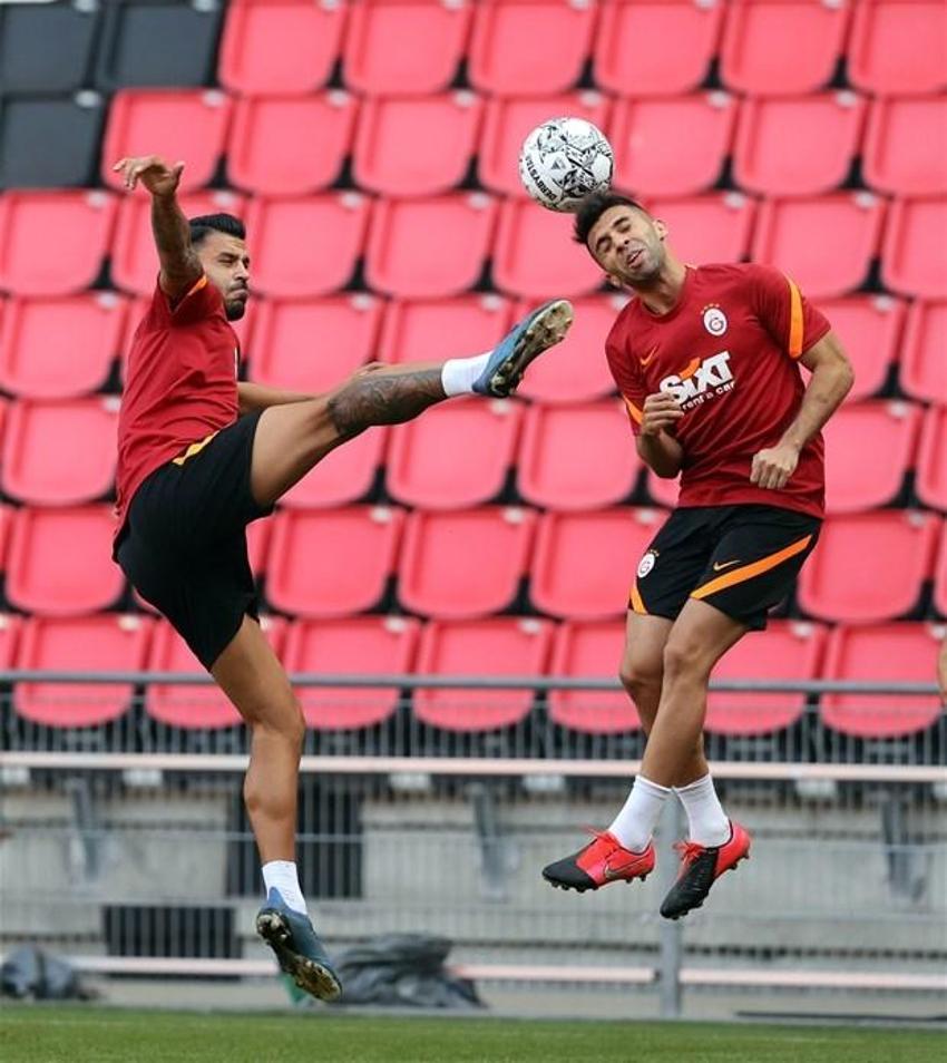 PSV - Galatasaray maçında kadrolar belli oldu! İlk 11'lerde sürpriz Mostafa Mohamed...