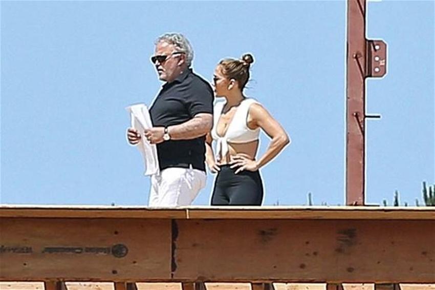 Jennifer Lopez aşk yuvası arıyor!