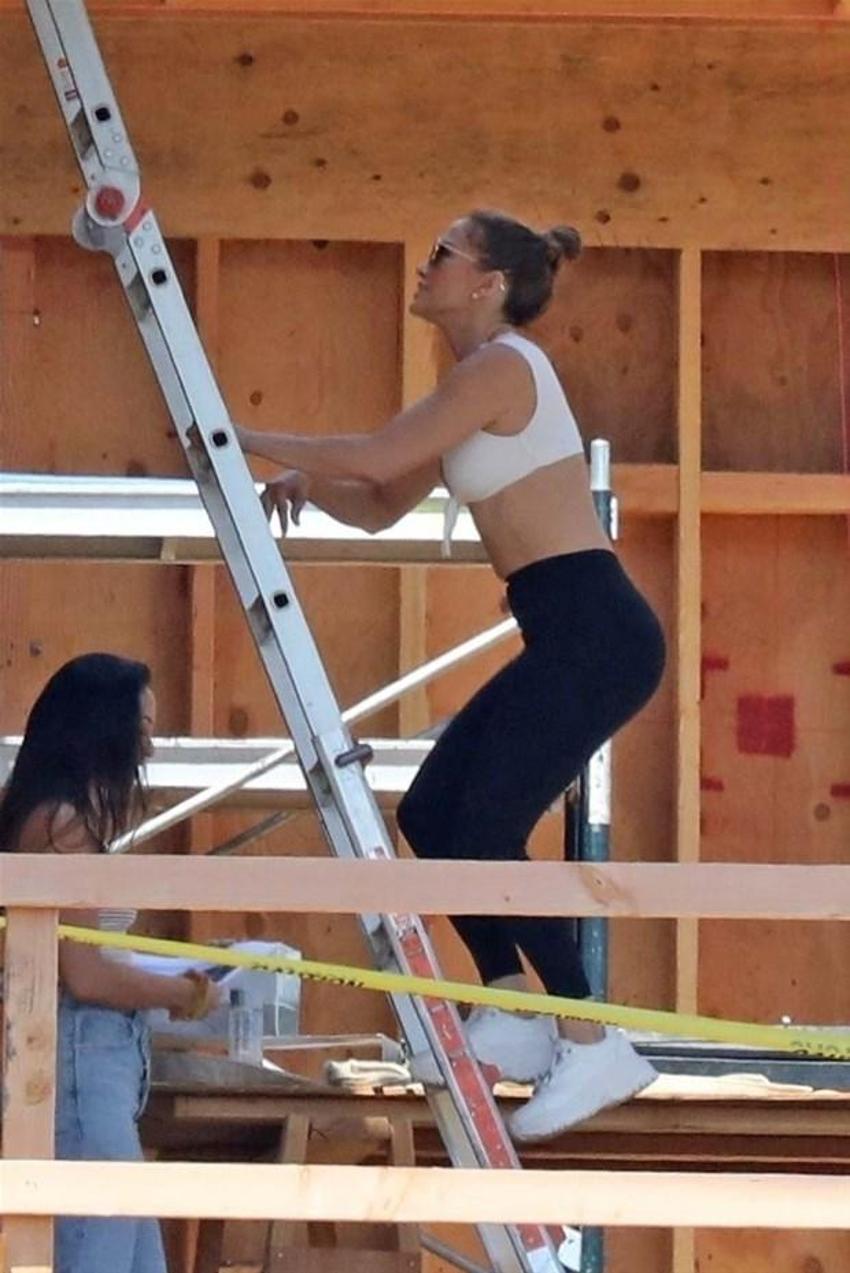 Jennifer Lopez aşk yuvası arıyor!