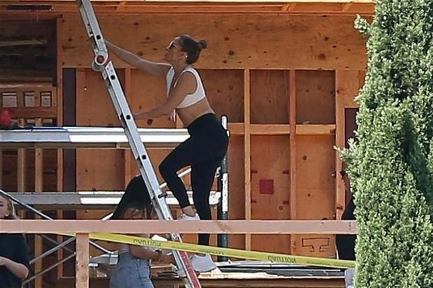 Jennifer Lopez aşk yuvası arıyor!