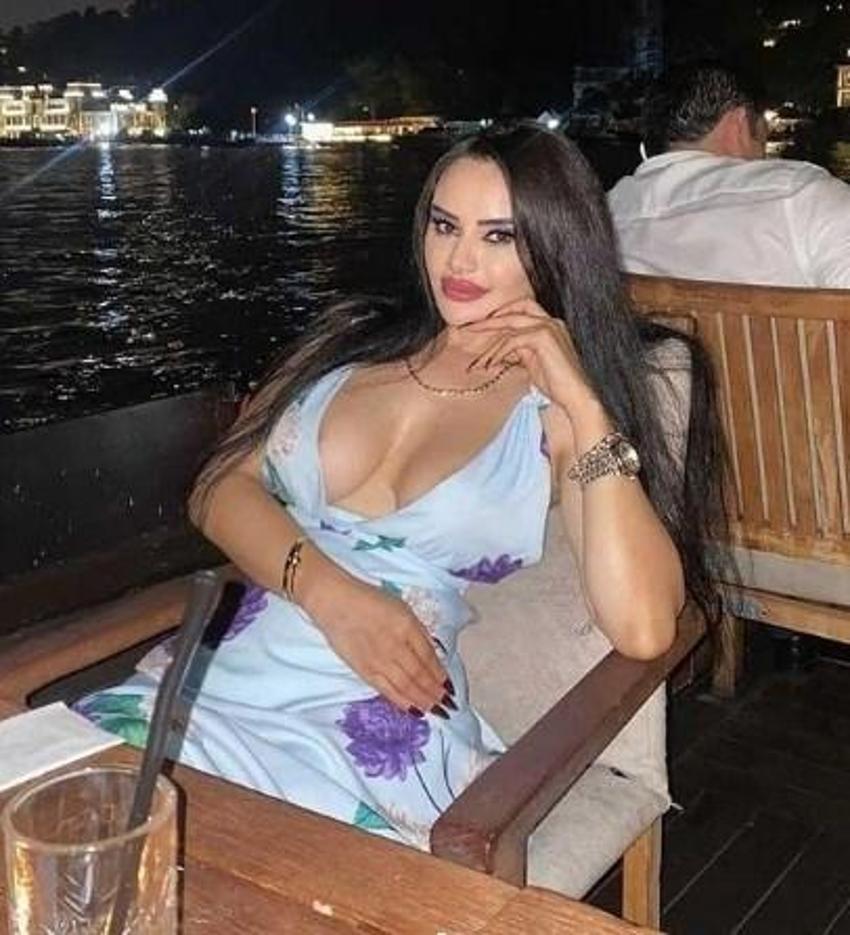Naz Mila içine sütyen giymeyince yine olay oldu!