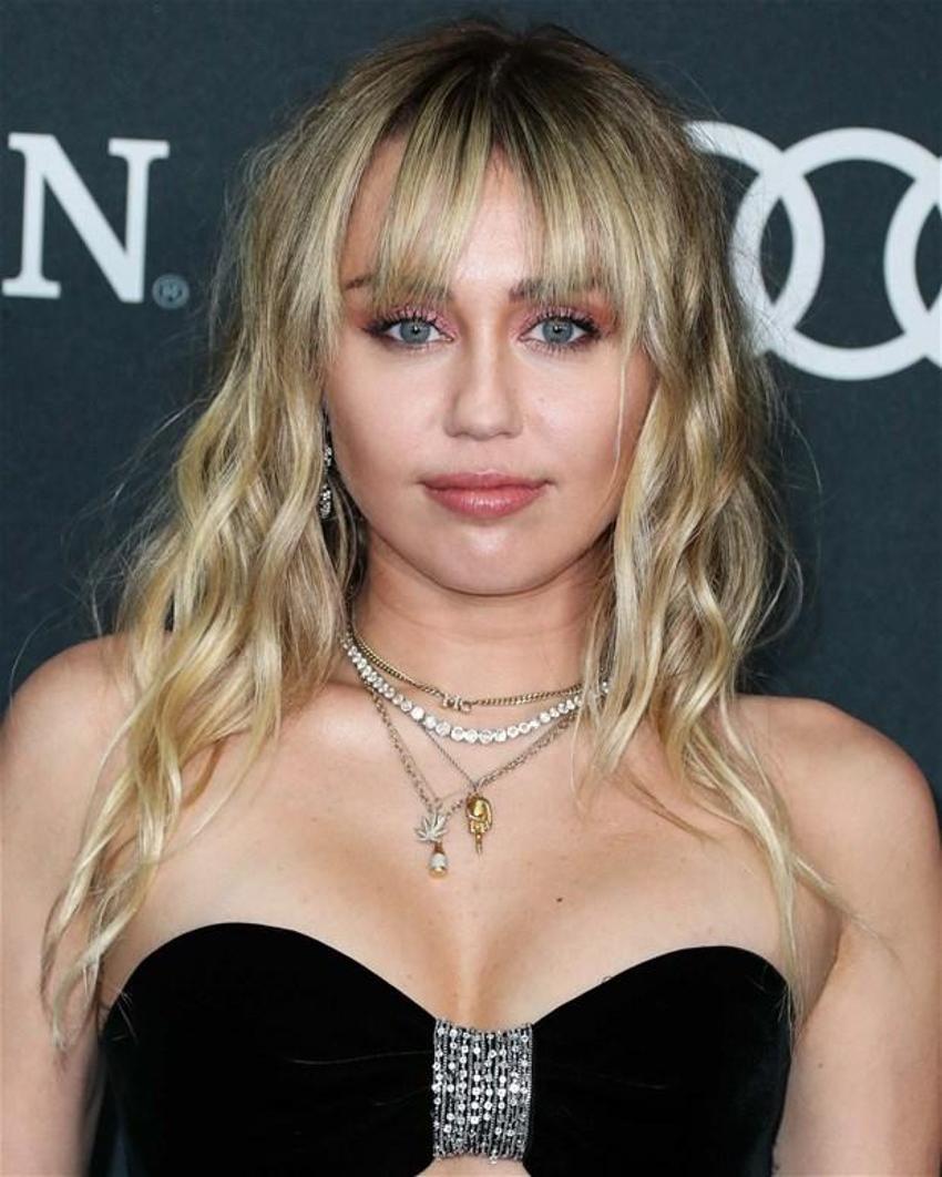 Miley Cyrus'tan şaşırtan cinsel ilişki itirafı!