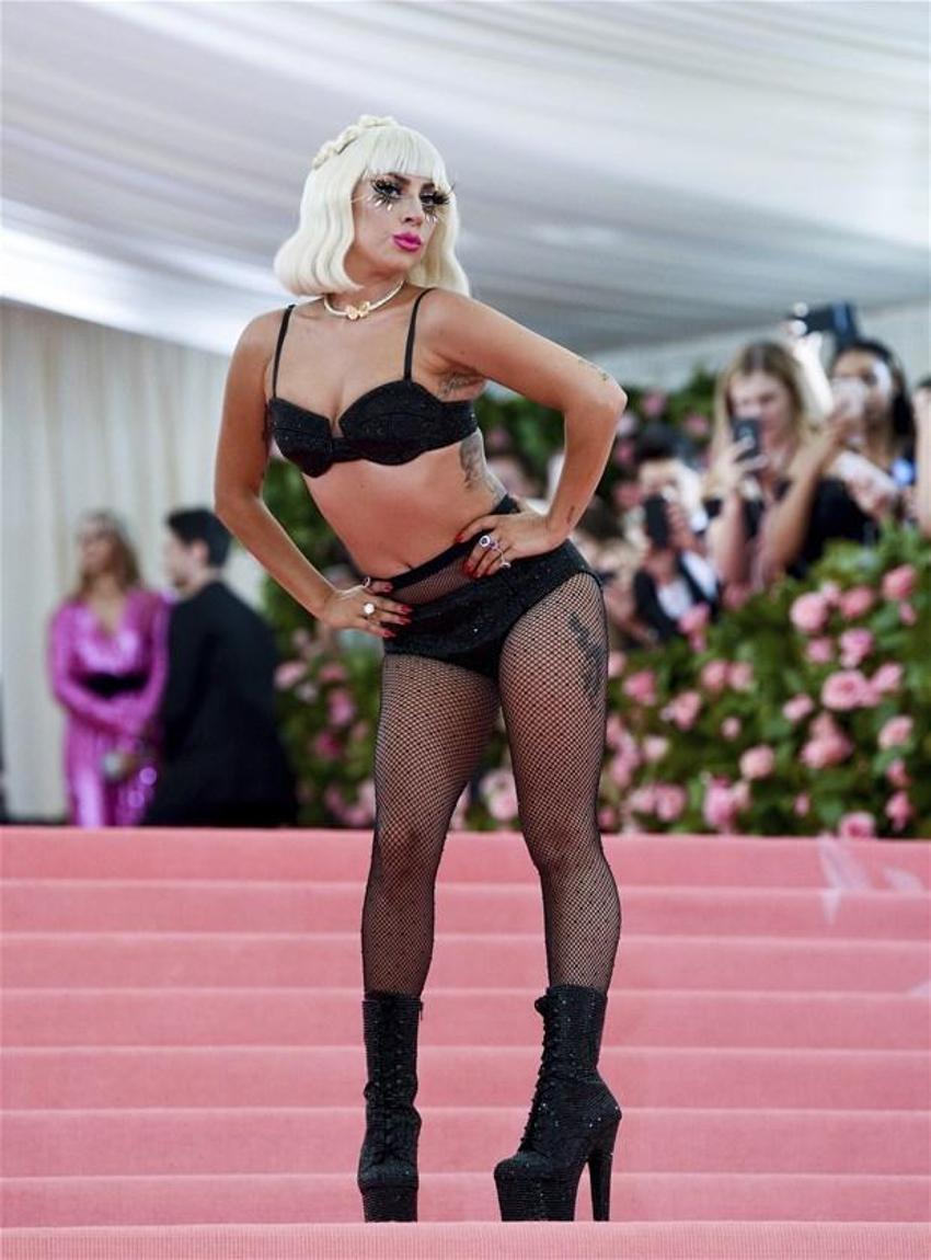 Lady Gaga'dan şaşırtan cinsel ilişki itirafı!
