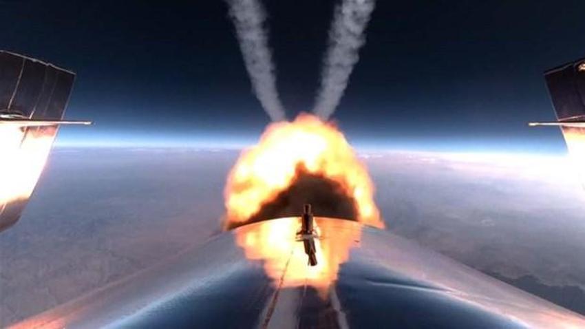 Virgin Galactic'in sahibi Richard Branson uzayda! Çığlık çığlığa Dünya’ya bakış...