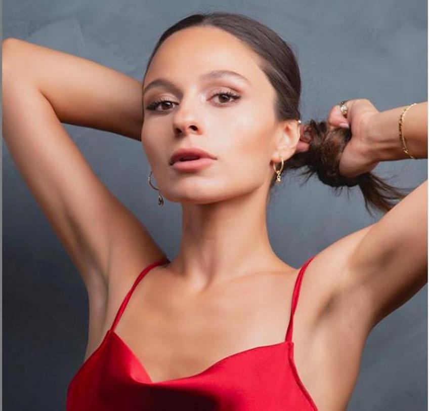 Selin Yeninci'nin dönüşü muhteşem oldu! Tatil pozu...