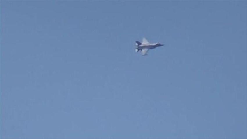 Havada tehlikeli gerginlik! Rus Su-30 jetleri ve ABD uçağını kovaladı...