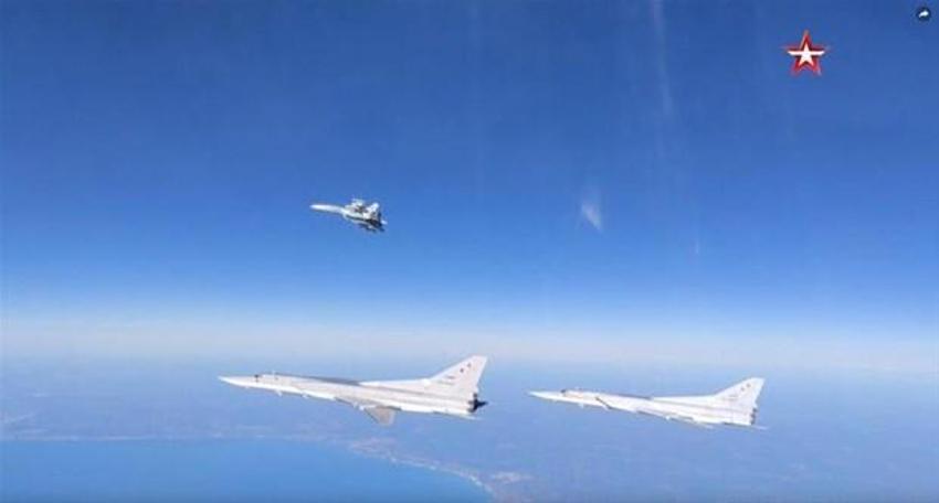 Havada tehlikeli gerginlik! Rus Su-30 jetleri ve ABD uçağını kovaladı...