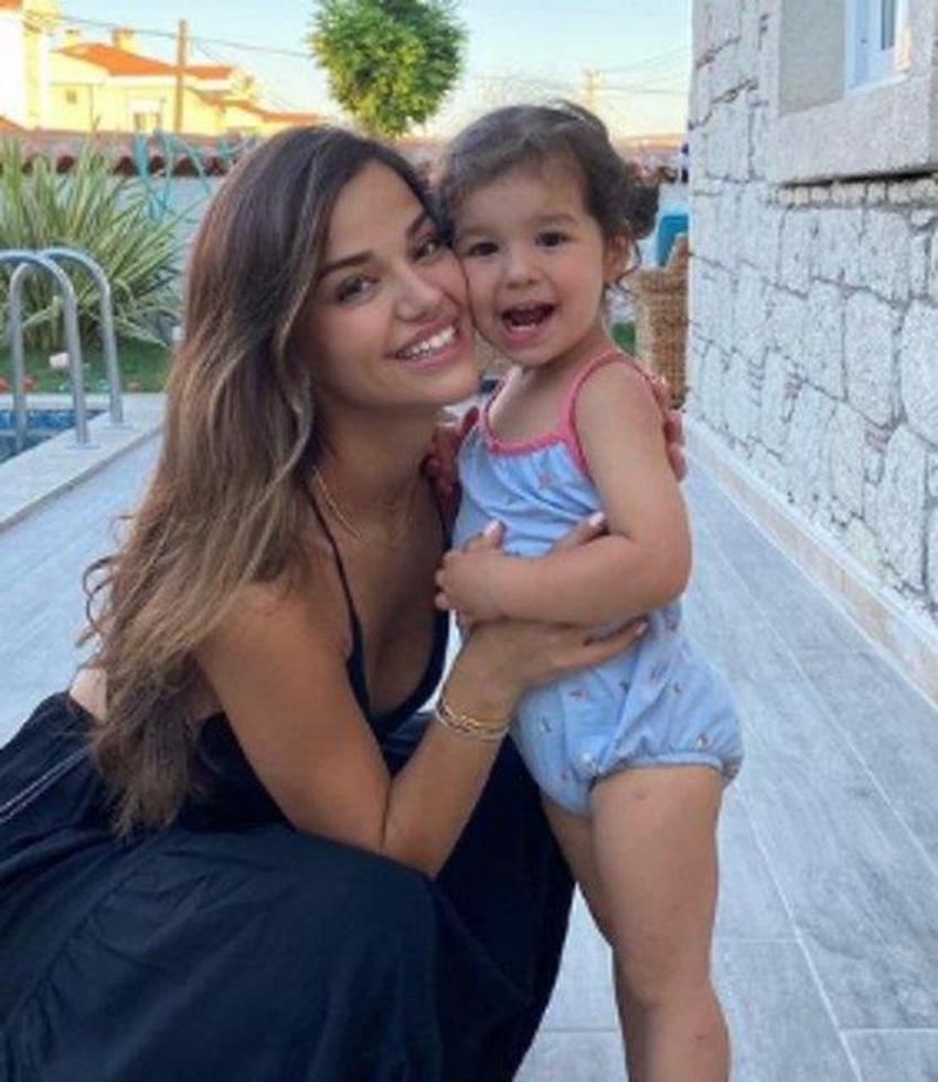 Selin Yağcıoğlu ile Berk Atan aşk yaşıyor! 'Çok güzelsin be insafsız'