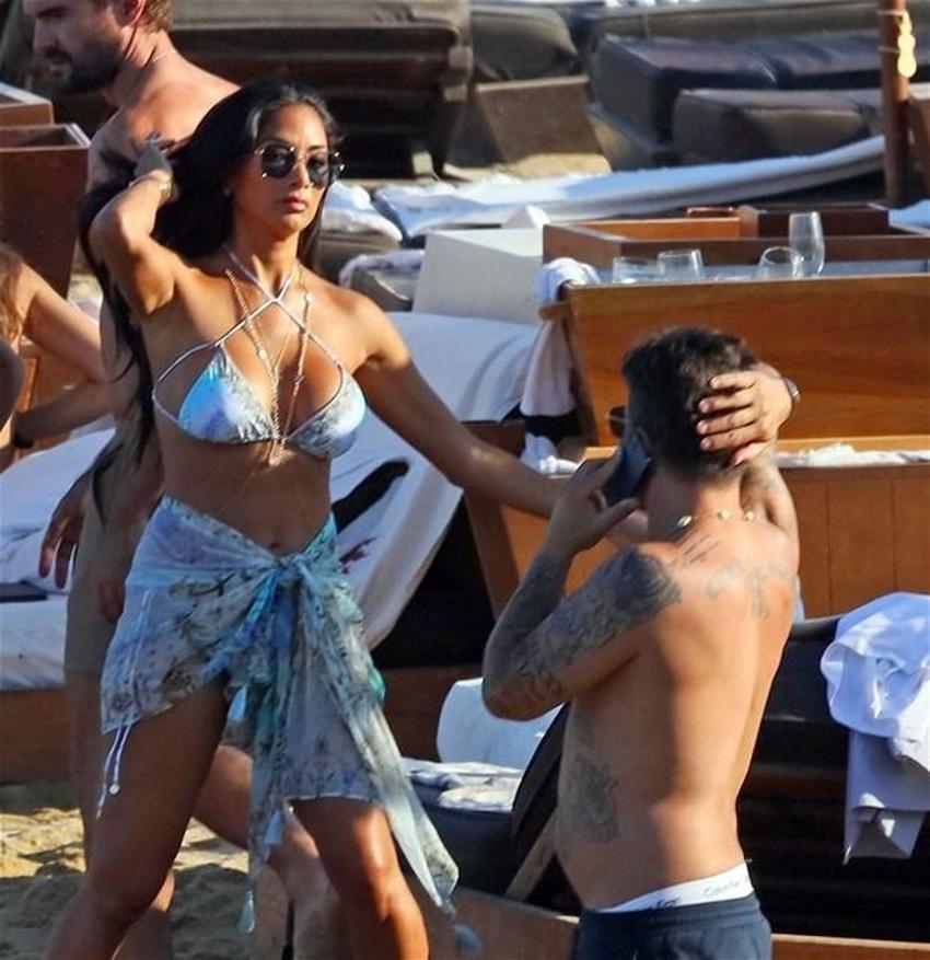 Nicole Scherzinger Mykonos adasında tatilde!