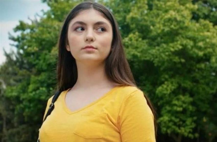 Ayça Tilki ablasının izinden yürüyor! Şarkıcılığa soyundu...
