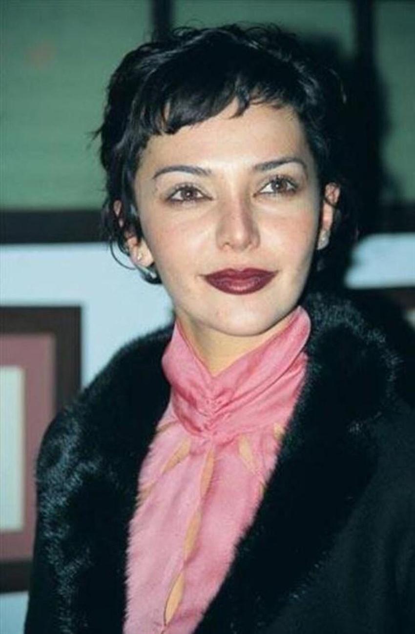Serap Paköz '“Benim neyim eksik' dedi! İşte estetikli ünlü isimler!