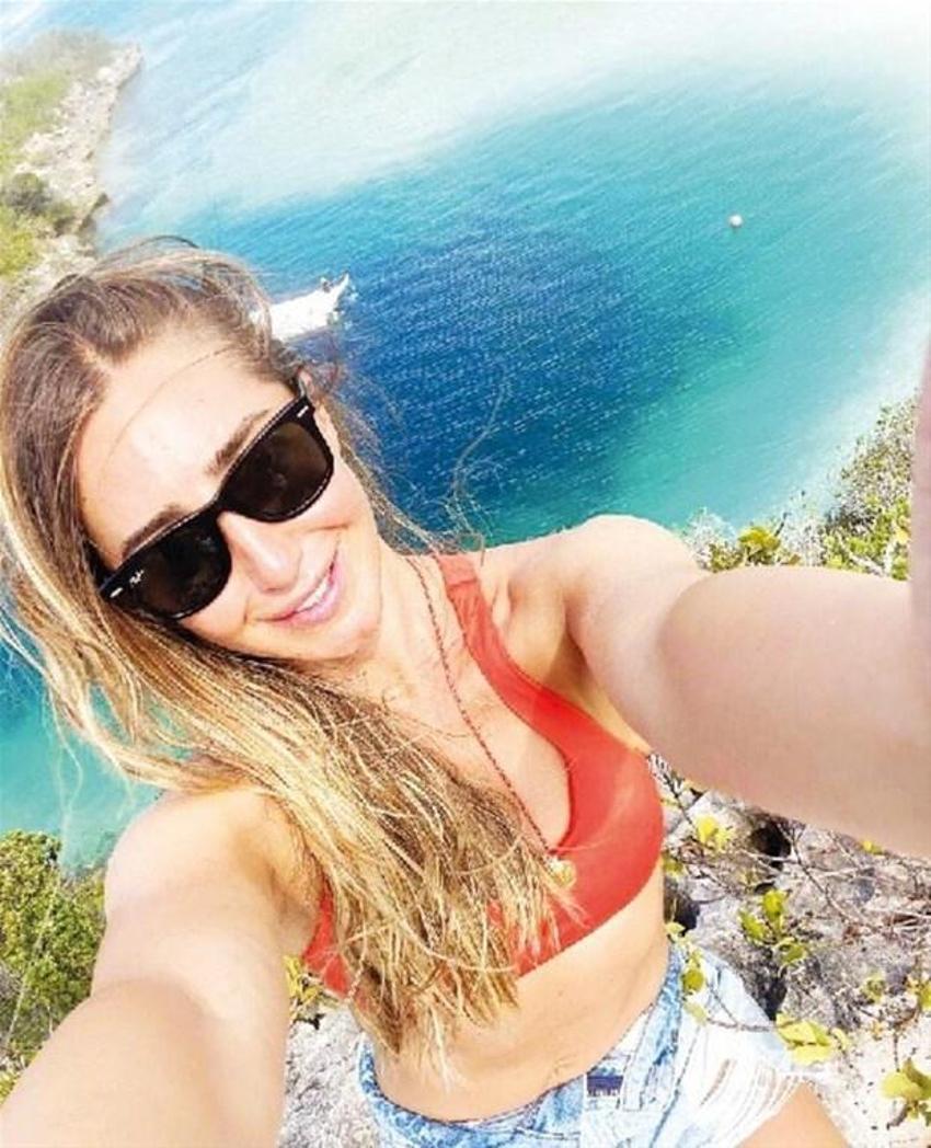 Can Yaman ile sevgilisi Diletta Leotta mavi tura çıktı!