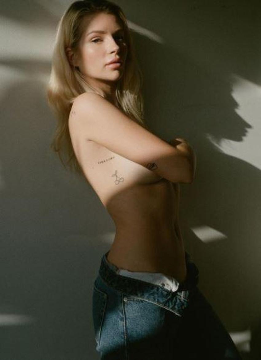 Lottie Moss