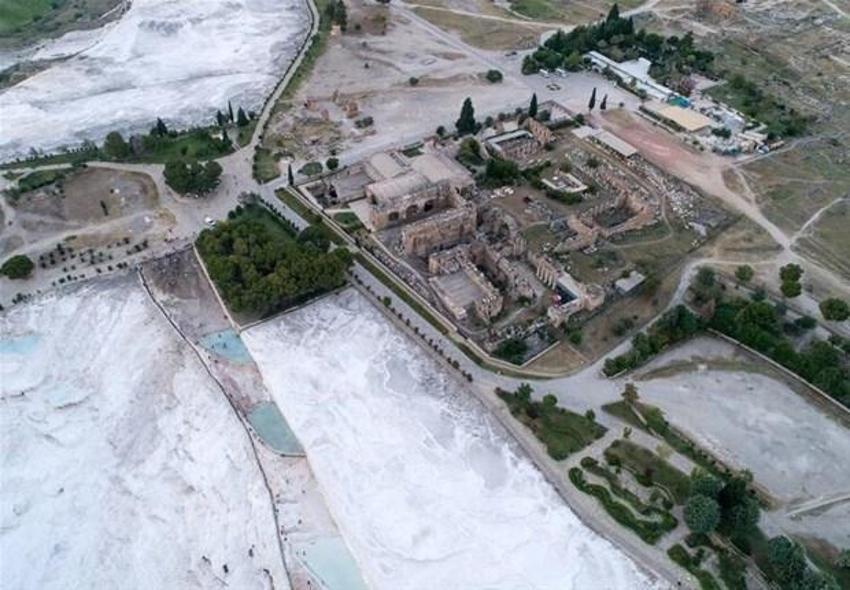 Pamukkale'deki Hierapolis Antik Kenti'nde bulunan "Cehennem Kapısı"nın gizemi çözüldü!