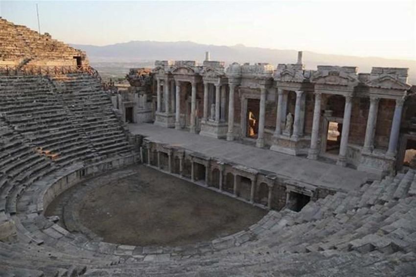 Pamukkale'deki Hierapolis Antik Kenti'nde bulunan "Cehennem Kapısı"nın gizemi çözüldü!