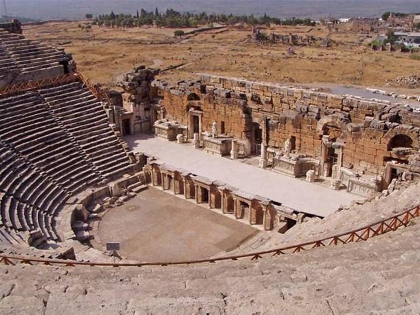 Pamukkale'deki Hierapolis Antik Kenti'nde bulunan "Cehennem Kapısı"nın gizemi çözüldü!