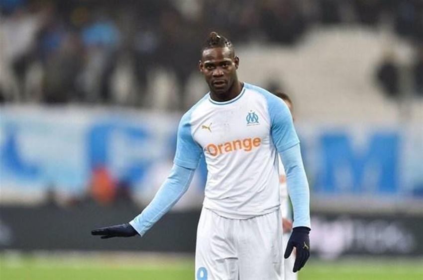 Üç büyükler durdu Adana Demirspor durmadı! Balotelli ve Belhanda bombası