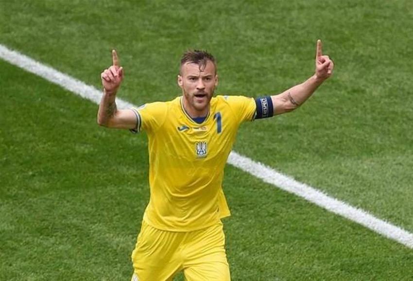 Burak Elmas gemileri yaktı! Bir dünya yıldızını Galatasaray'a getiriyor! Yarmolenko...