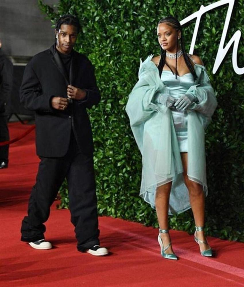 Rihanna gizli aşkı  Asap Rocky ile gecelerde