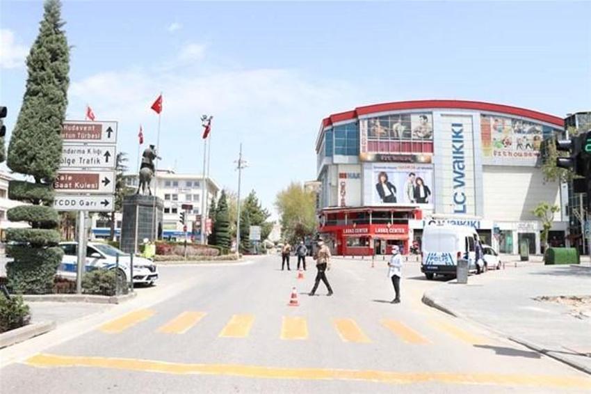 Koronavirüs tablosunda il il kritik son durum! Tam açılma derken 29 ilde kırmızı alarm...