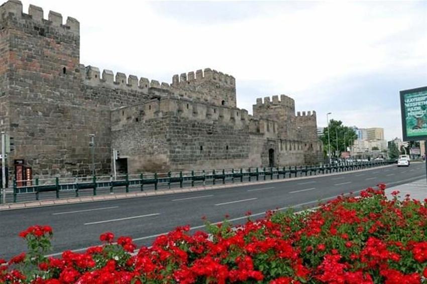 Koronavirüs tablosunda il il kritik son durum! Tam açılma derken 29 ilde kırmızı alarm...