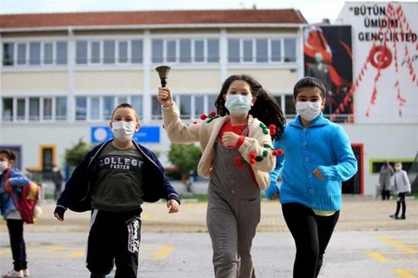 MEB resmen duyurdu! Bugün başladı, 18 milyon öğrenci...