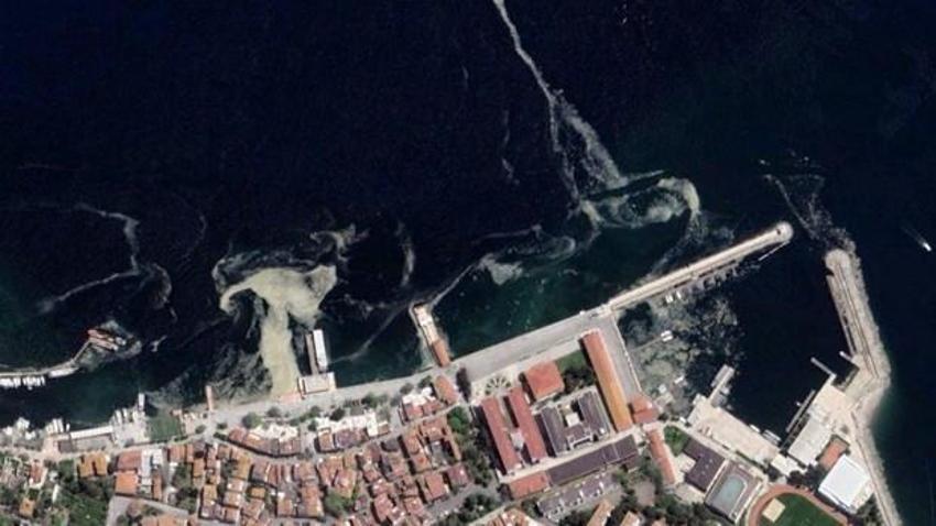 Marmara'da şaşırtan değişim! İstanbul’daki müsilaj uzaydan görüntülendi...