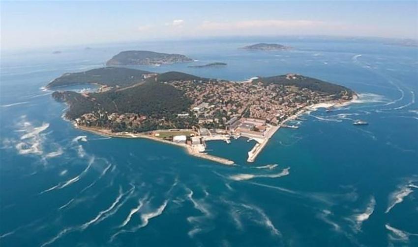 Marmara'da şaşırtan değişim! İstanbul’daki müsilaj uzaydan görüntülendi...