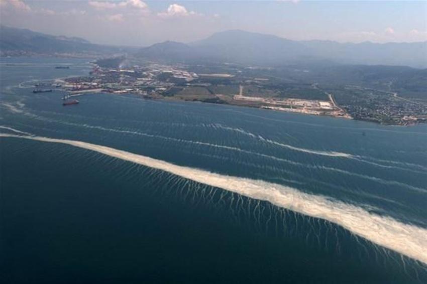 Marmara'da şaşırtan değişim! İstanbul’daki müsilaj uzaydan görüntülendi...